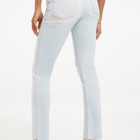 Good American Good Classic Indigo 120 Raw Hem Distressed Jeans, size 2/26 - Picture 3 of 15